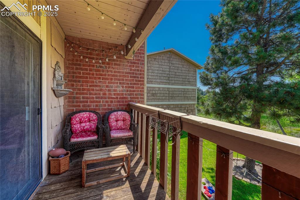 Image 35 of 48: Balcony