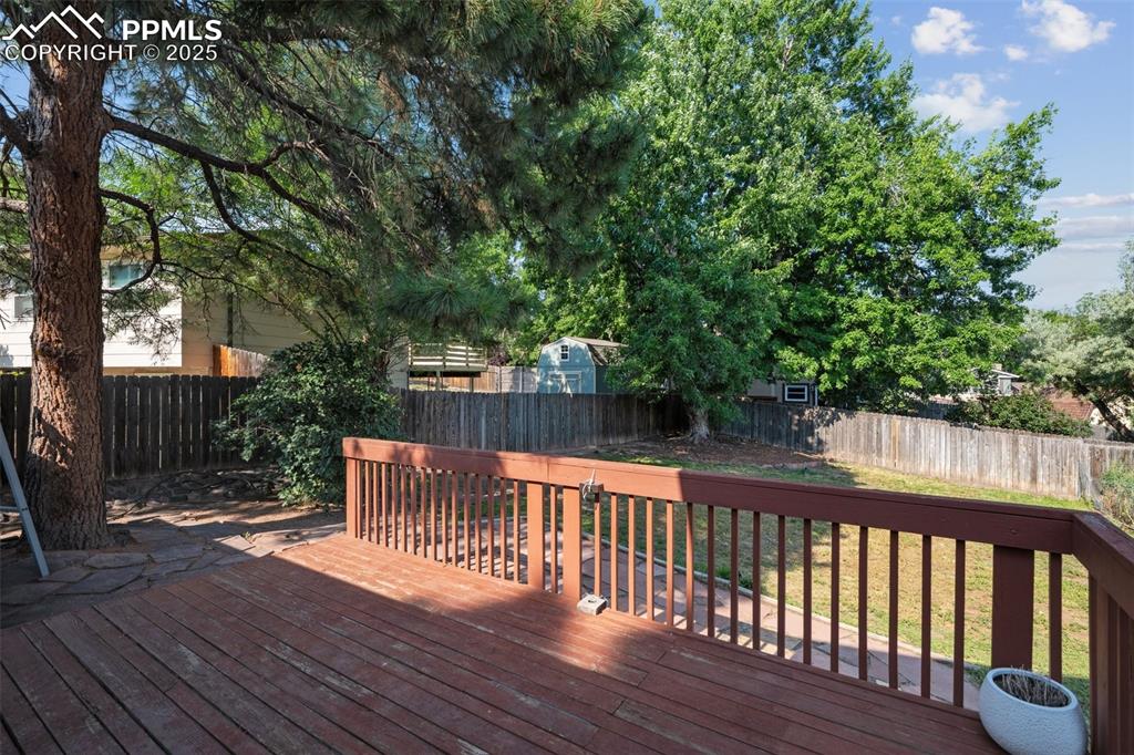 Image 2 of 31: Deck