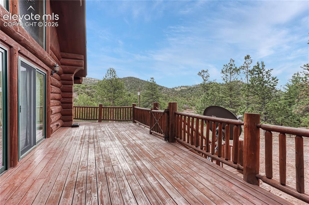 Image 7 of 48: Deck