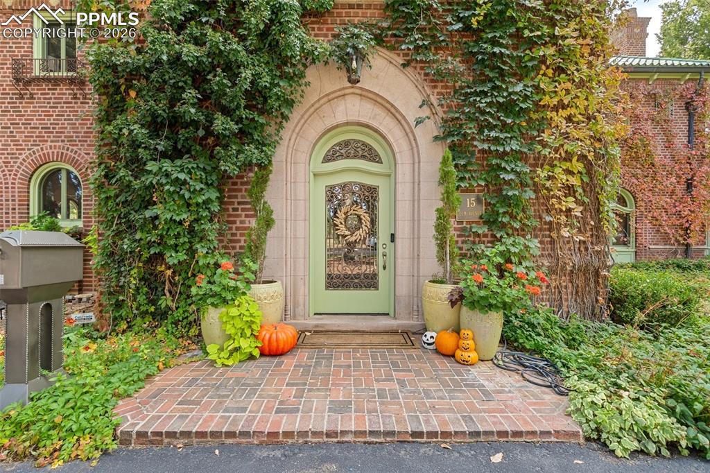 Image 1 of 49: Entry