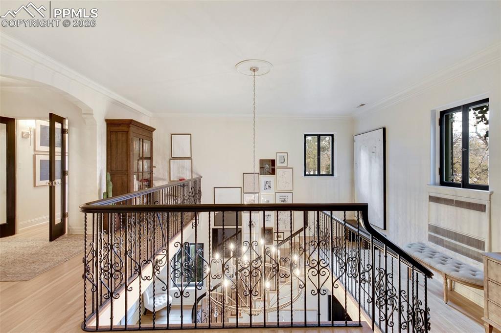 Image 21 of 49: Upstairs Landing