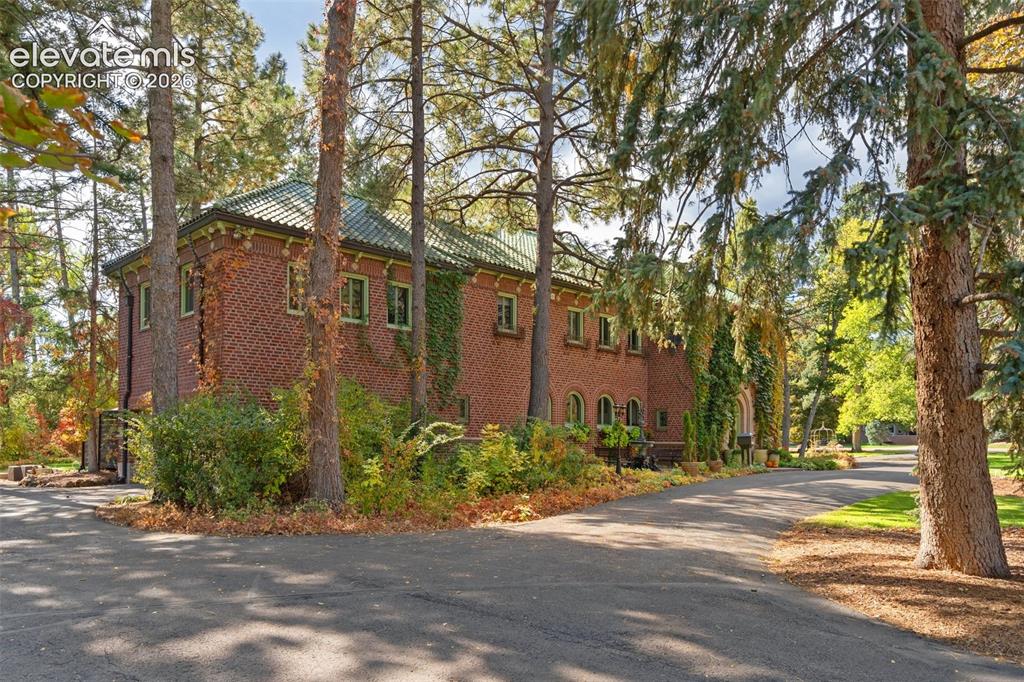 Image 49 of 50: Side of Structure