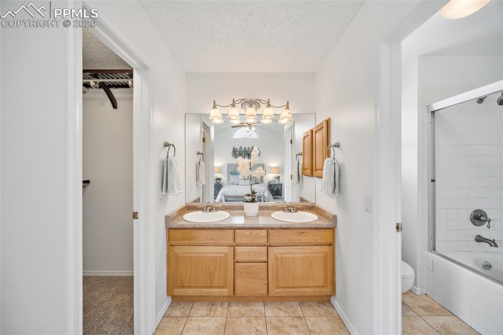 Image 26 of 49: No Description Available