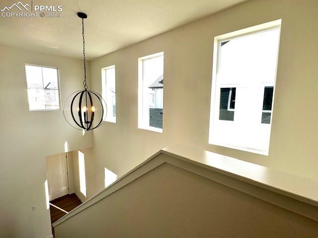 Image 11 of 16: Upper level landing