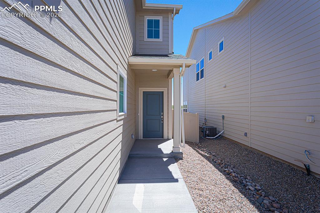 Image 15 of 15: *photos of previously built home of same floor plan*