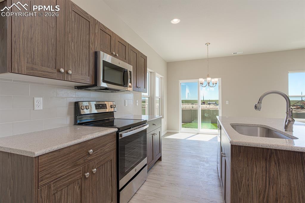 Image 4 of 15: *photos of previously built home of same floor plan*