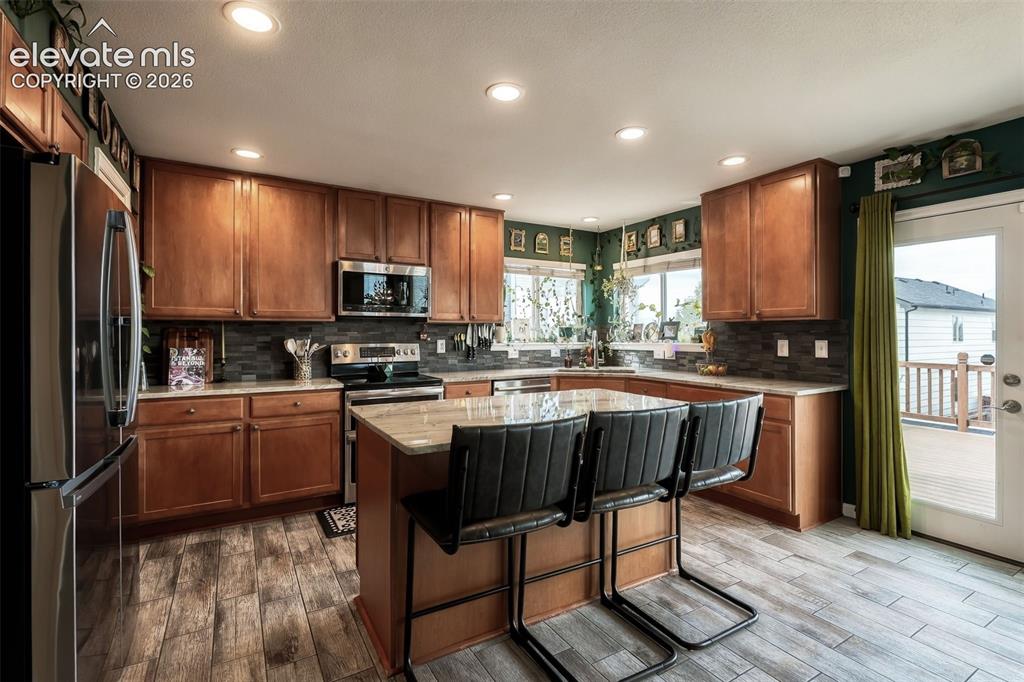 Image 12 of 35: Kitchen