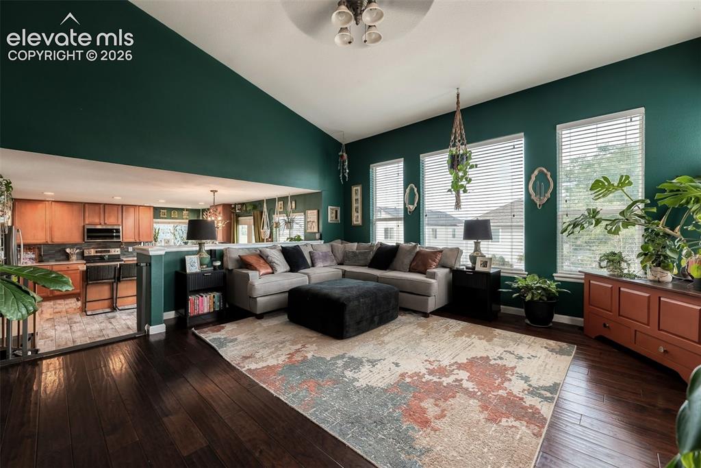 Image 8 of 35: Living Room