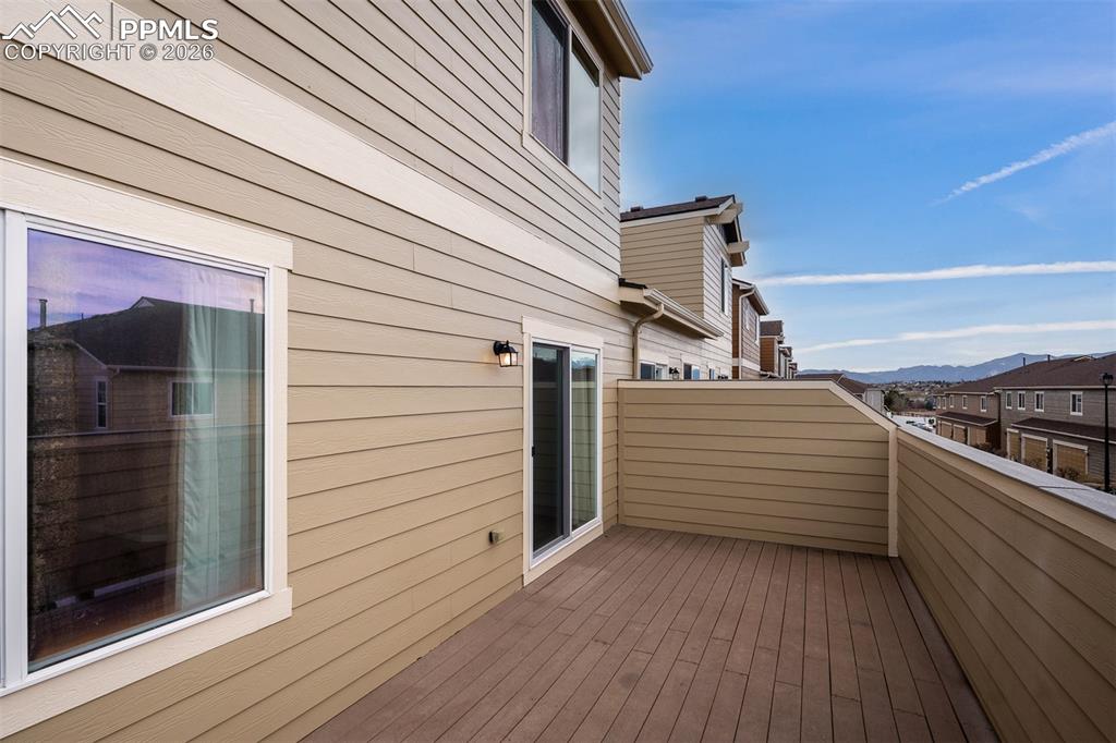 Image 42 of 48: Deck