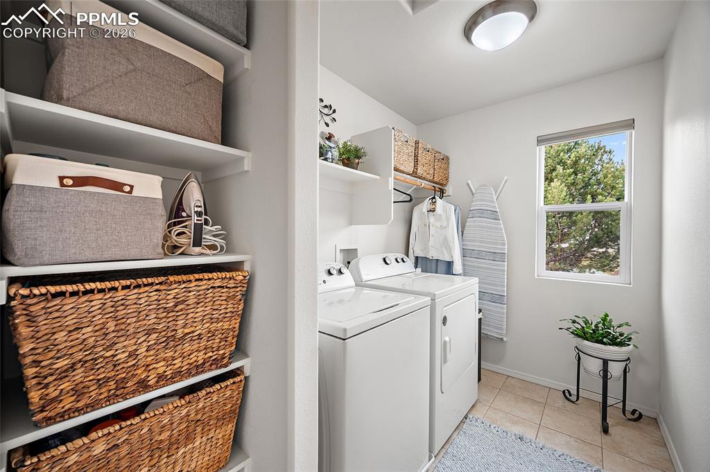 Image 29 of 50: Laundry