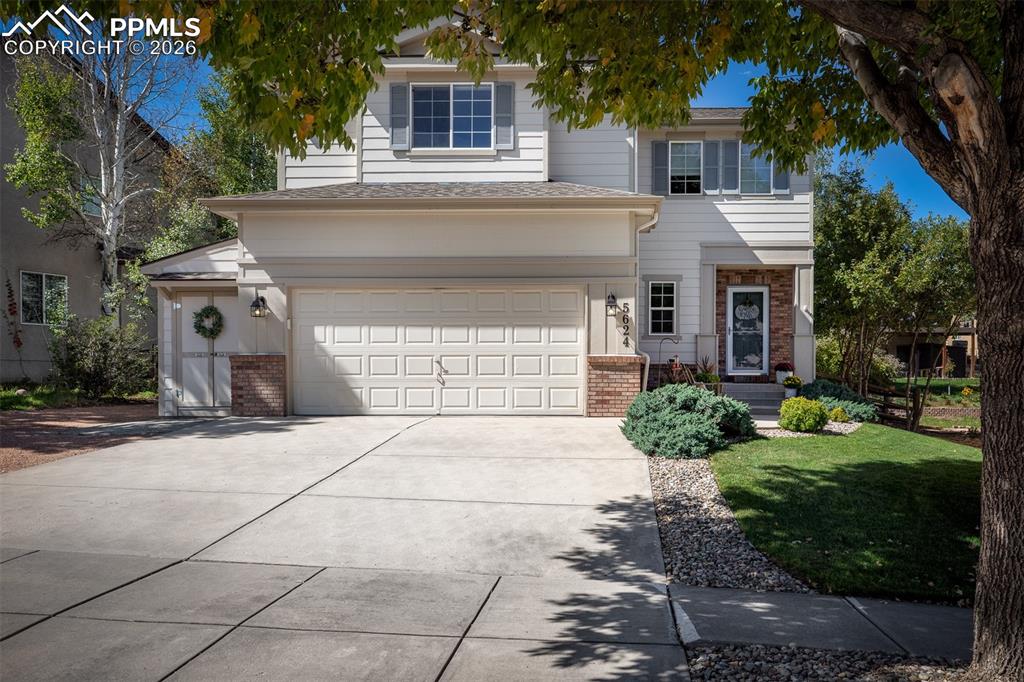 Image 3 of 50: Front of Structure