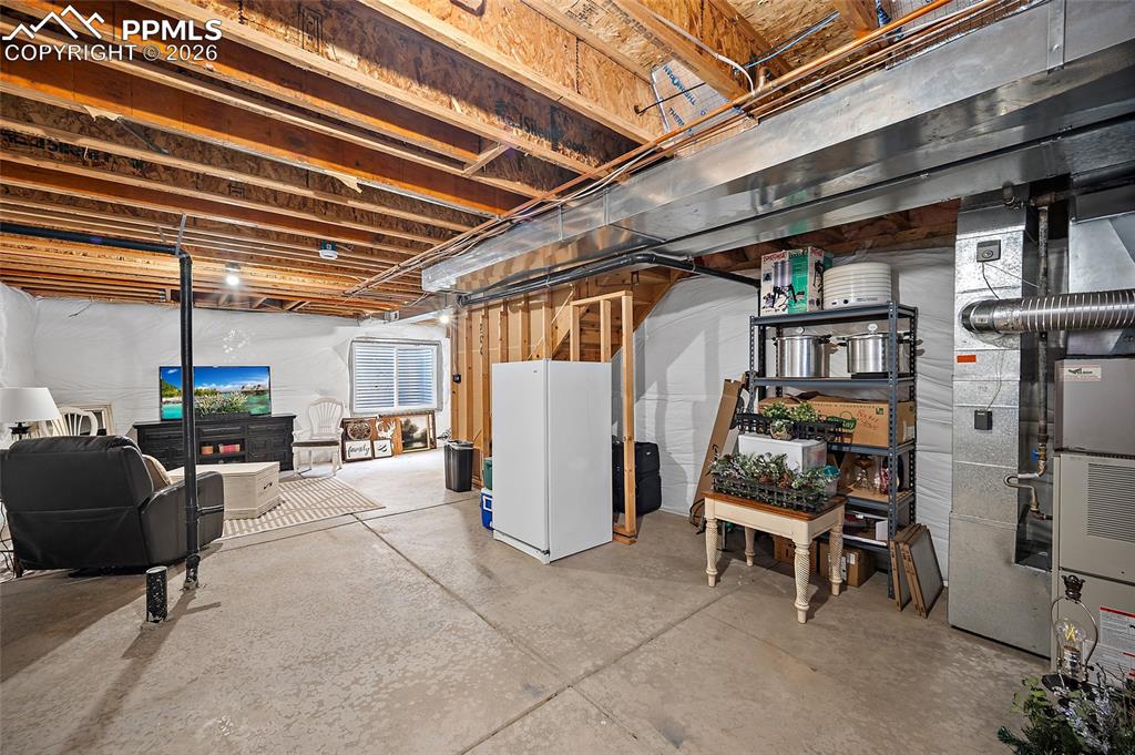 Image 34 of 50: Basement