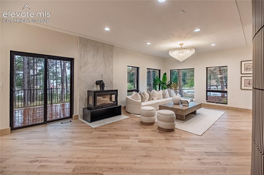 Image 11 of 50: Living Room