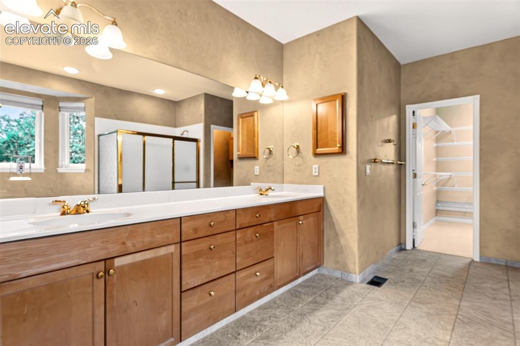 Image 20 of 35: Master Bathroom