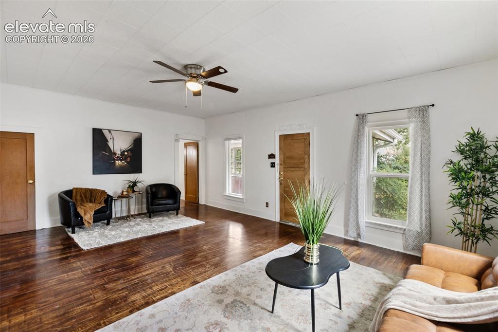 Image 10 of 38: Living Room
