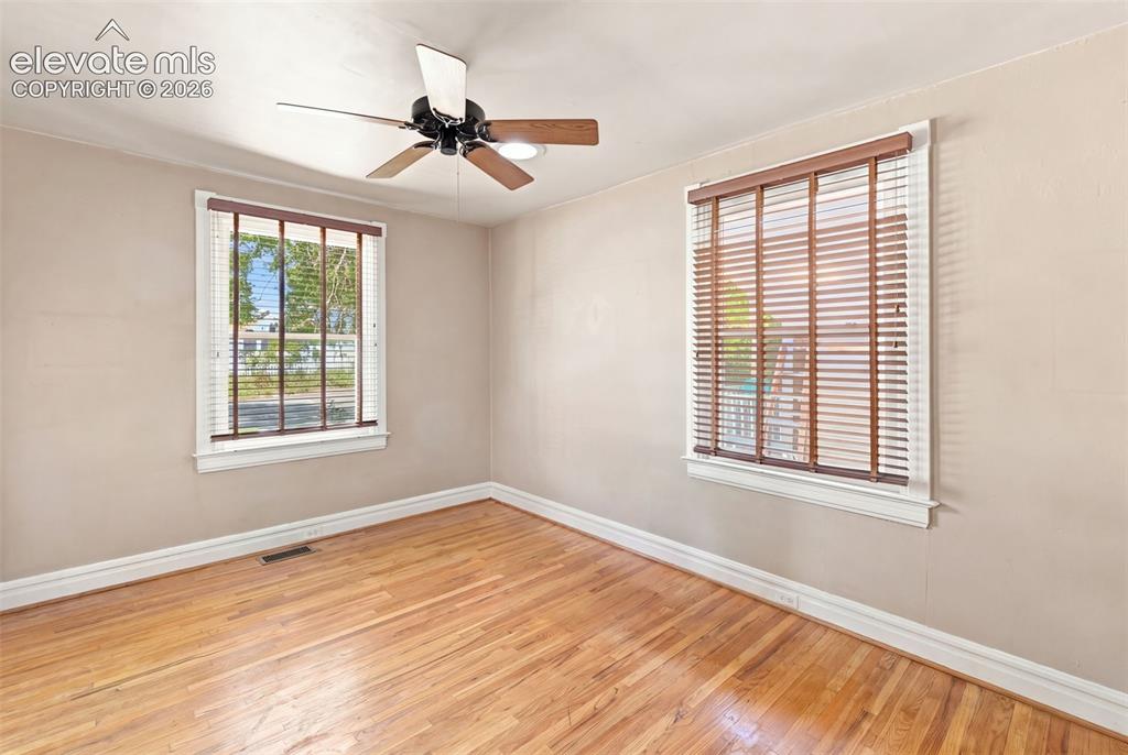 Image 7 of 47: Living Room