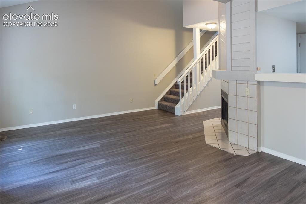 Image 11 of 22: Living Room
