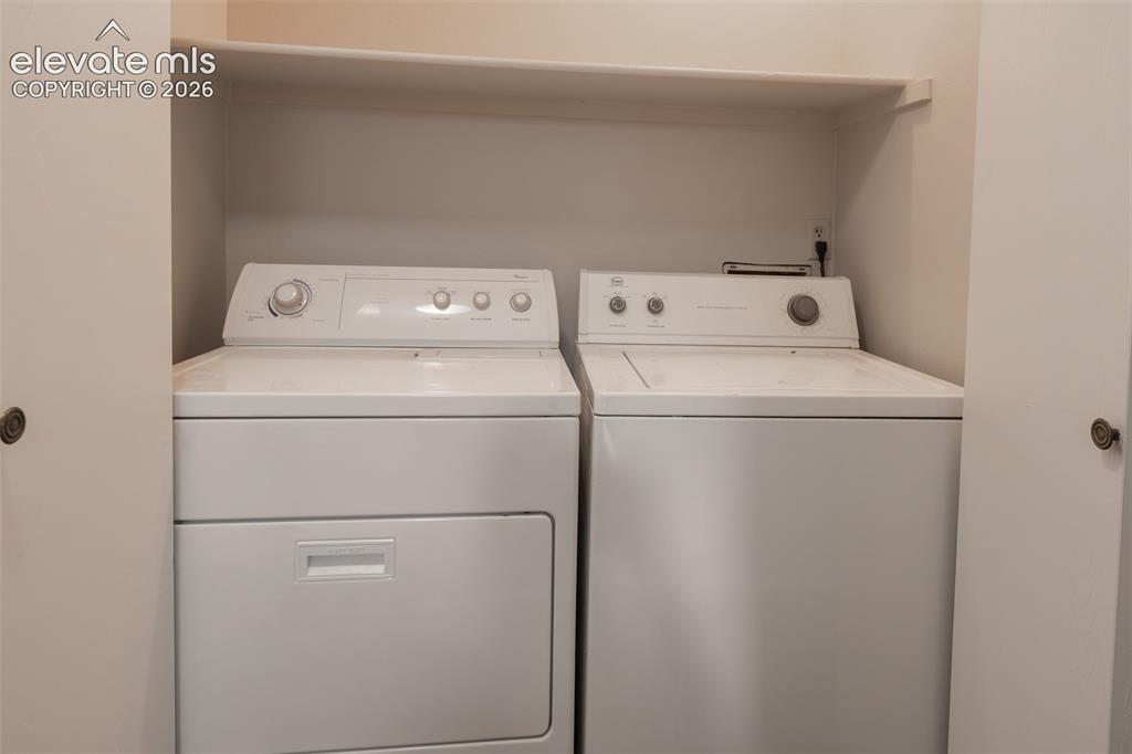 Image 21 of 22: Laundry