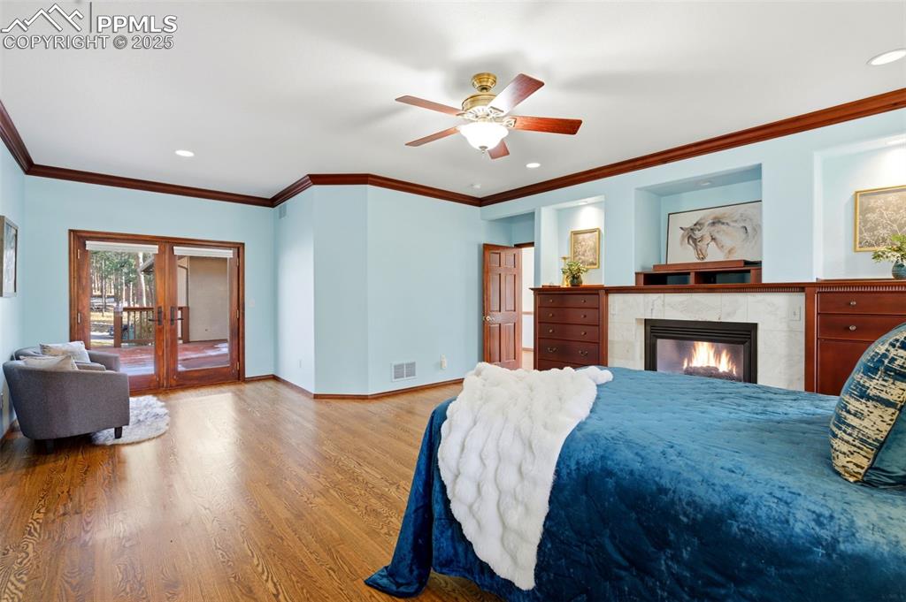 Image 14 of 48: Master Bedroom