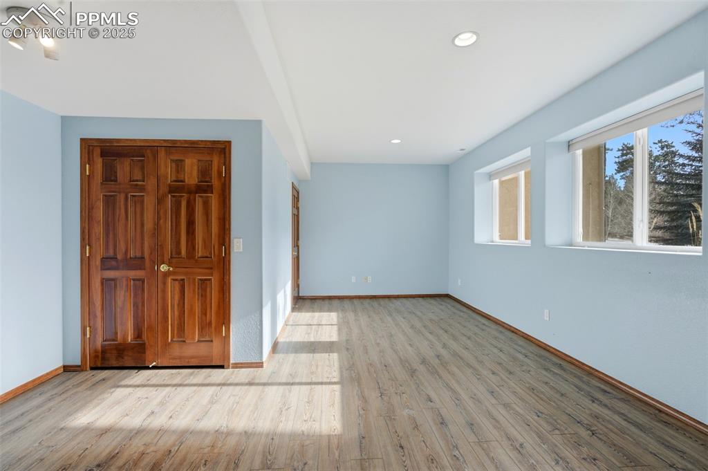 Image 26 of 48: Bedroom