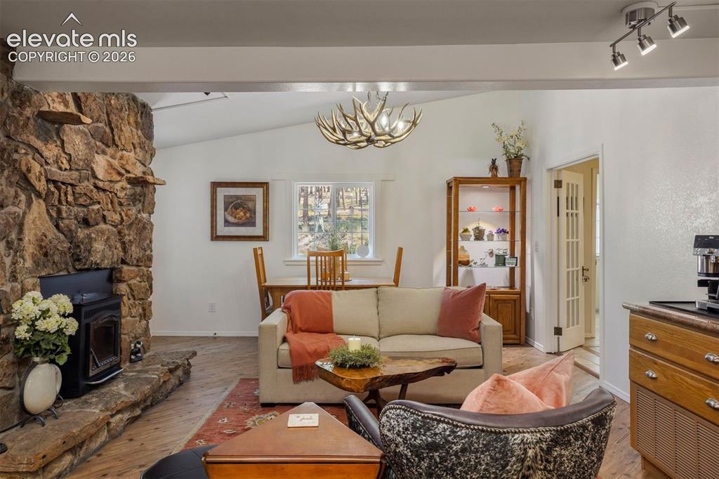 Image 18 of 48: Living Room
