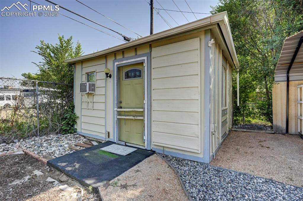 Image 32 of 33: View of outbuilding