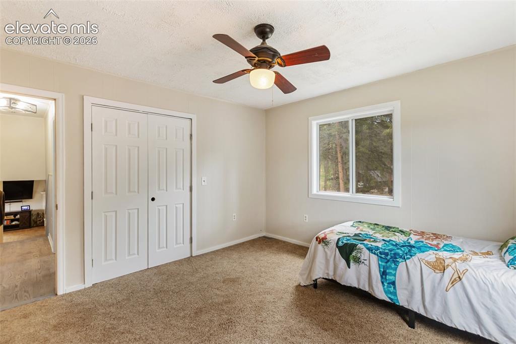 Image 15 of 27: Bedroom 