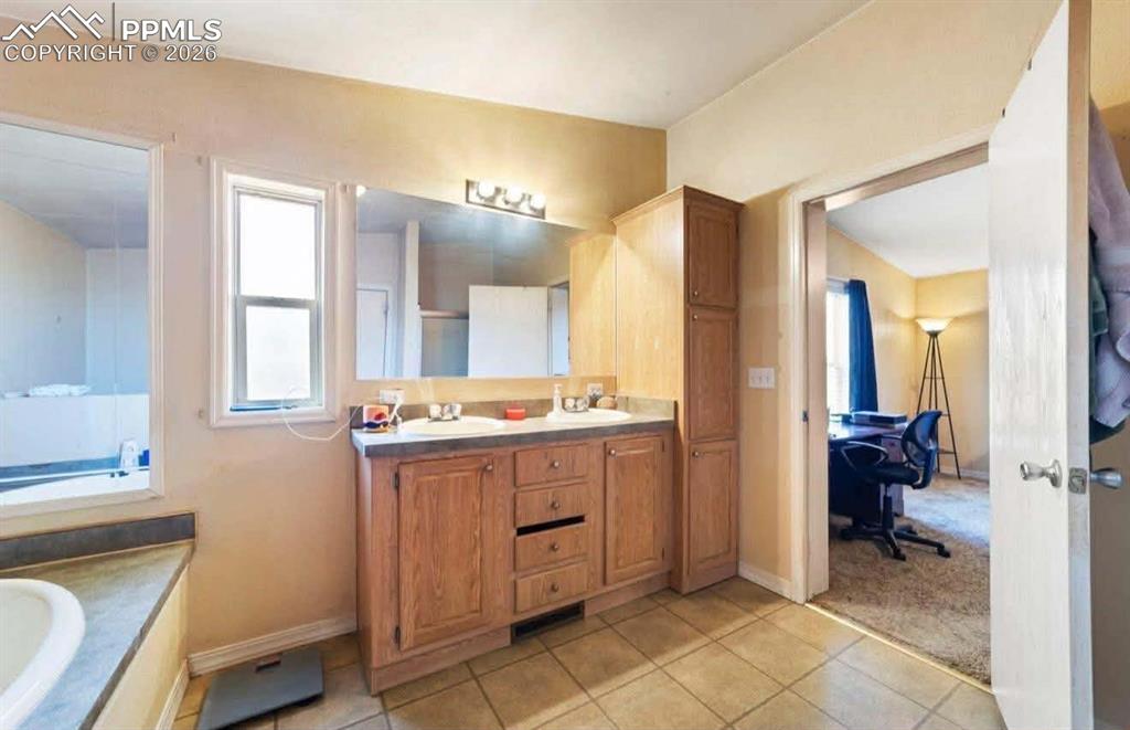 Image 9 of 18: No Description Available