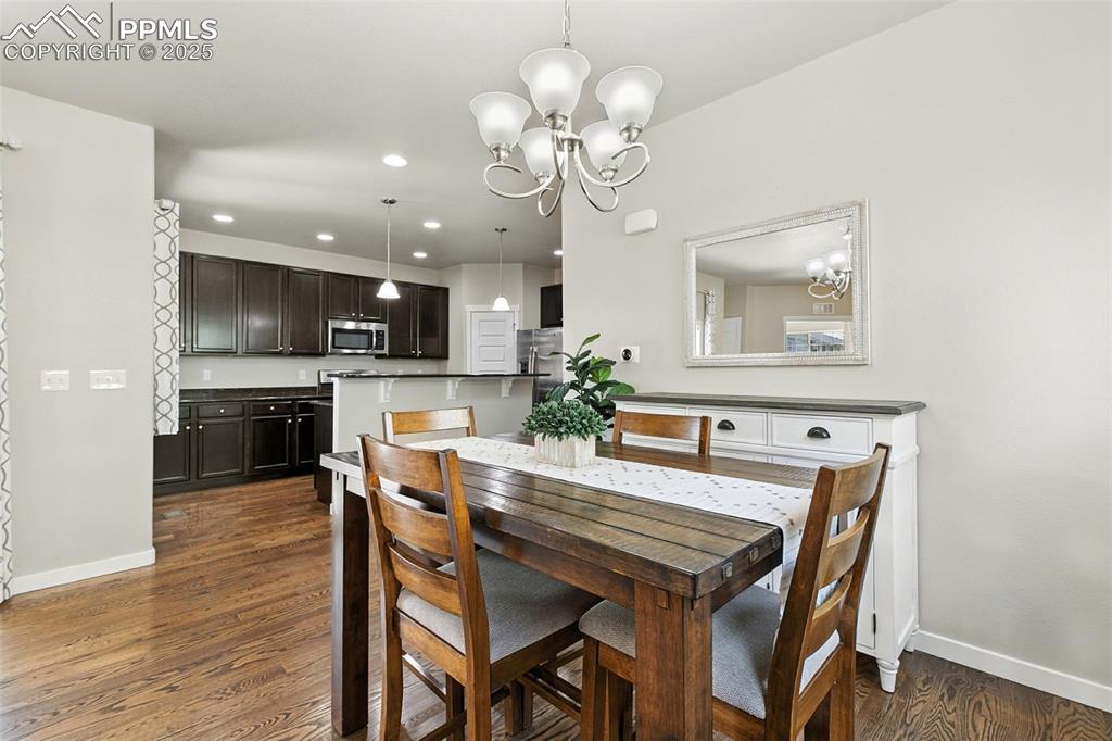 Image 12 of 48: Dining Area