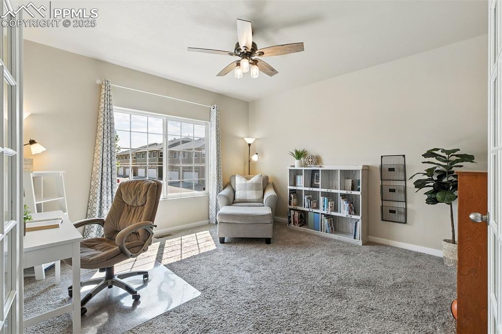 Image 19 of 48: Office