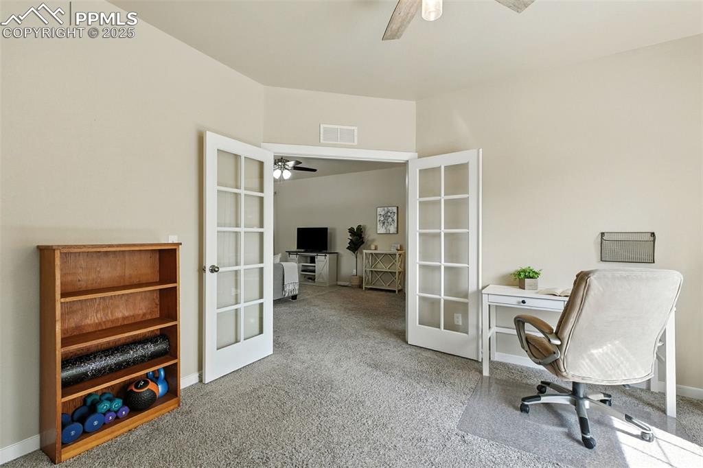 Image 20 of 48: Office