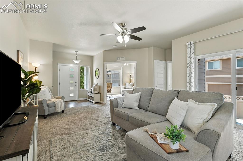 Image 7 of 48: Living Room