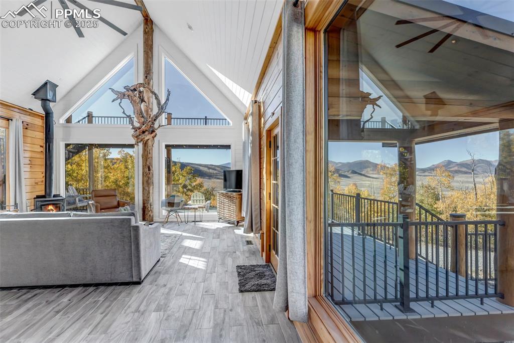 Image 32 of 50: Patio