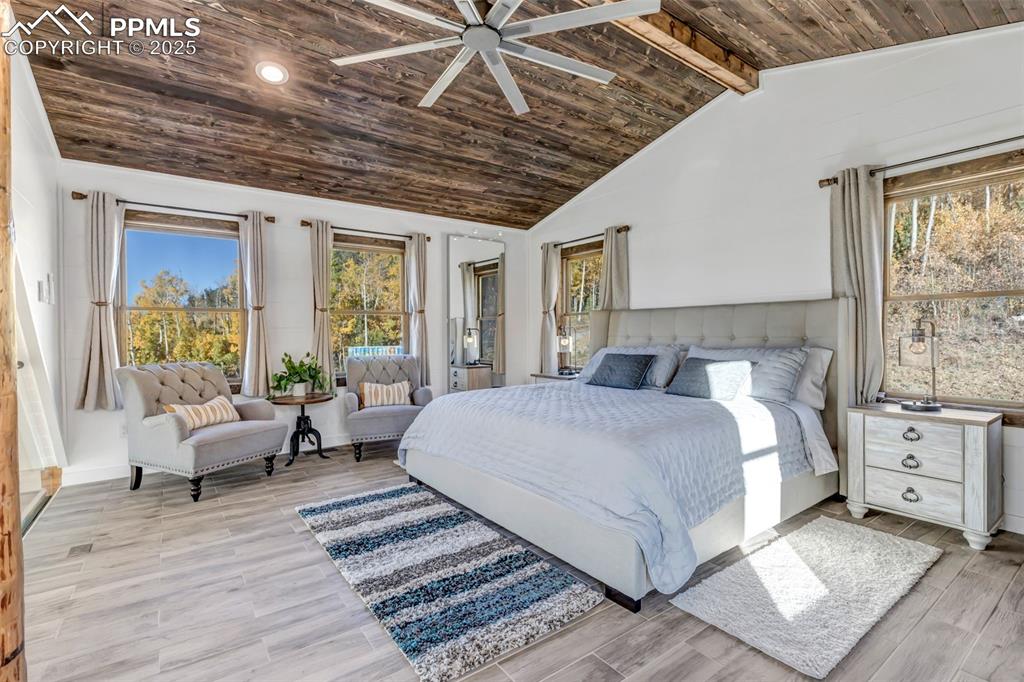 Image 39 of 50: Master Bedroom