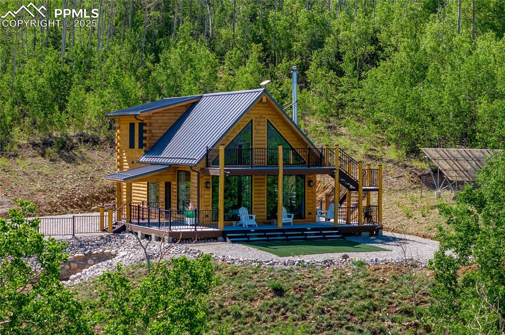 Image 4 of 50: Front of Structure