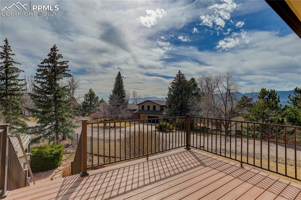 Image 5 of 30: Enjoy Colorado sunshine on this southern exposure deck