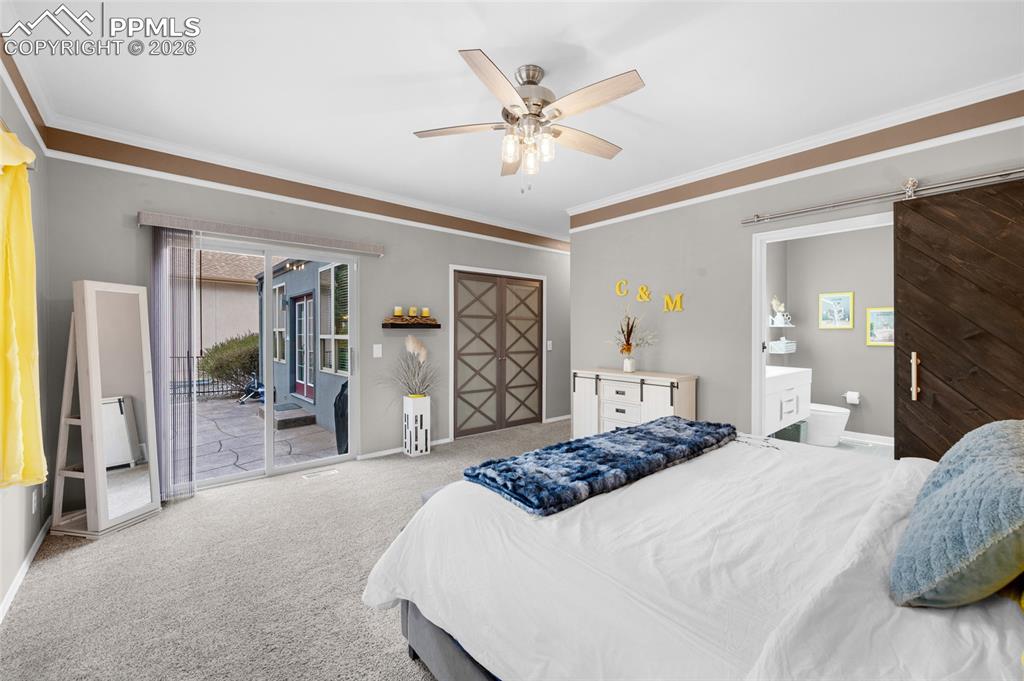 Image 17 of 45: Bathroom