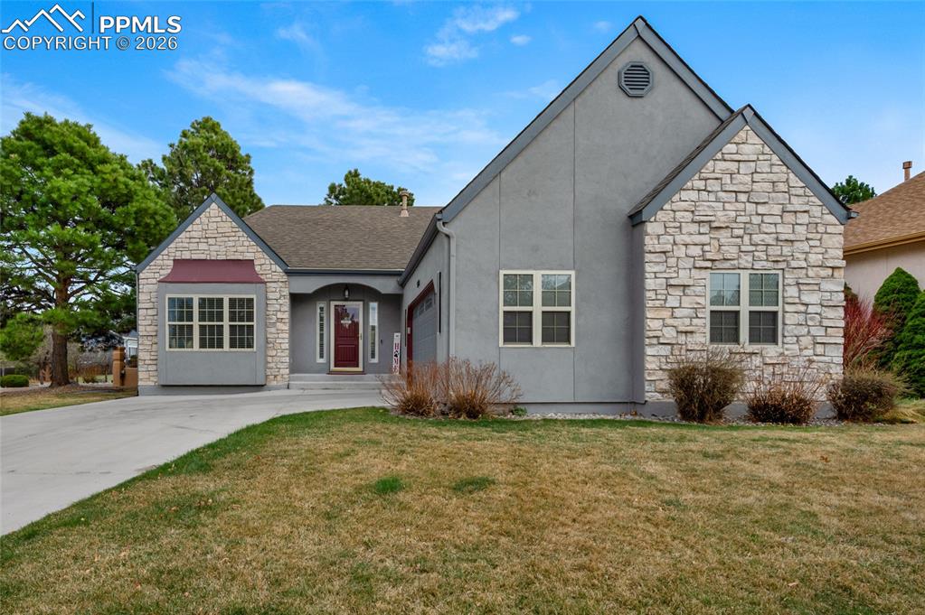 Image 2 of 45: Front of Structure