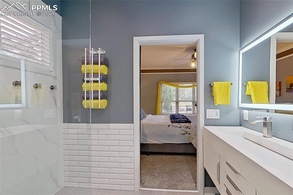 Image 20 of 45: Master Bedroom