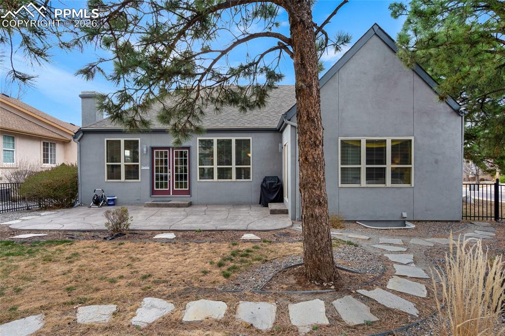 Image 37 of 45: Patio