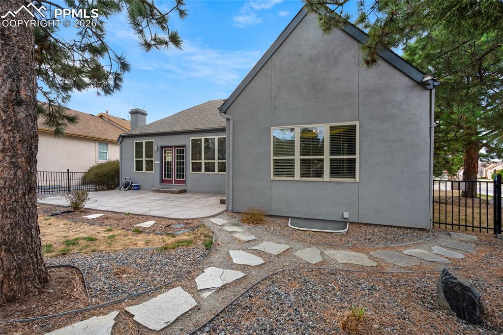 Image 38 of 45: Back of Structure