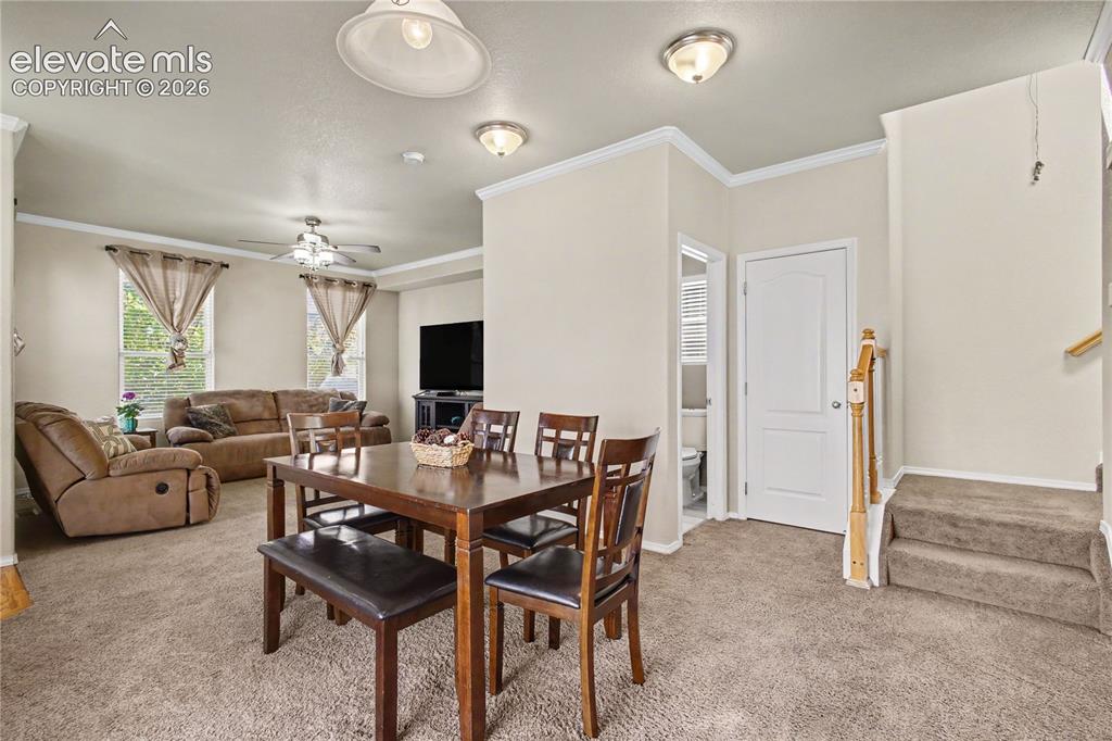 Image 11 of 41: Dining area