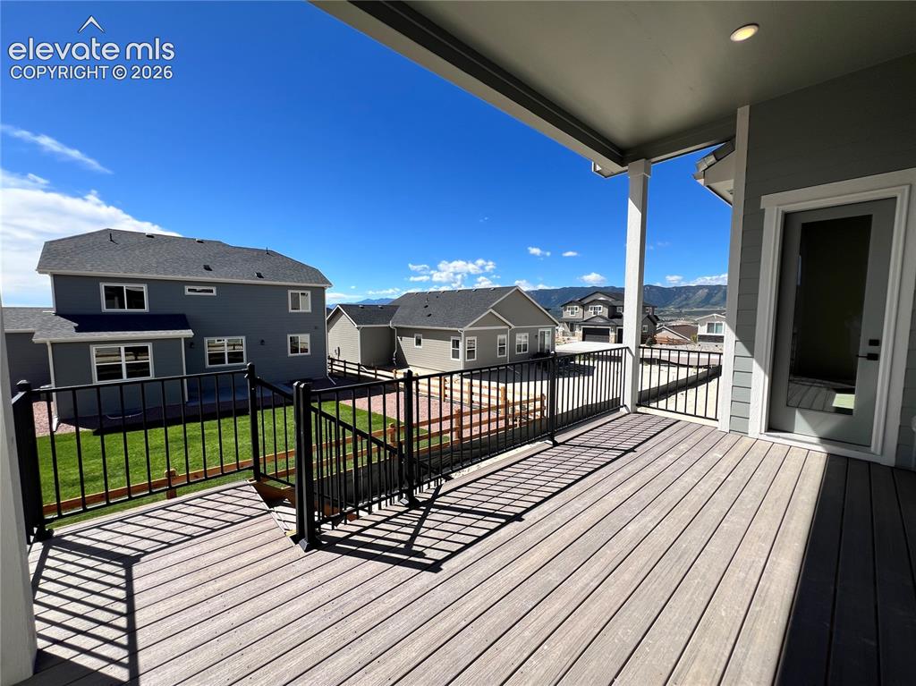 Image 49 of 50: Deck