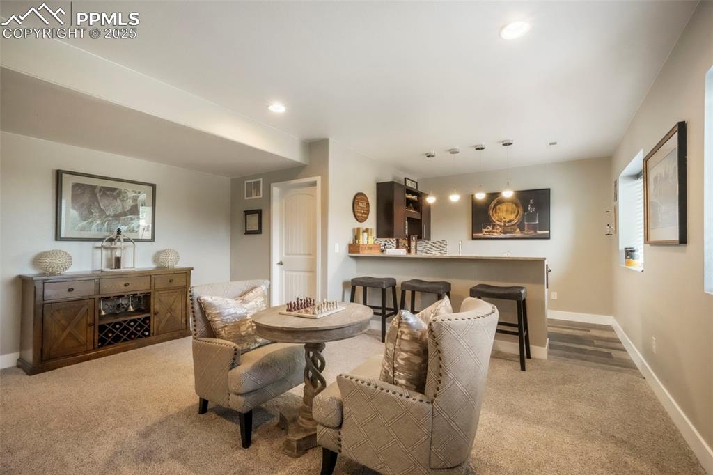 Image 36 of 50: Dining Area