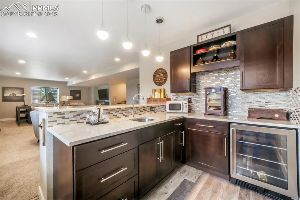 Image 38 of 50: Kitchen