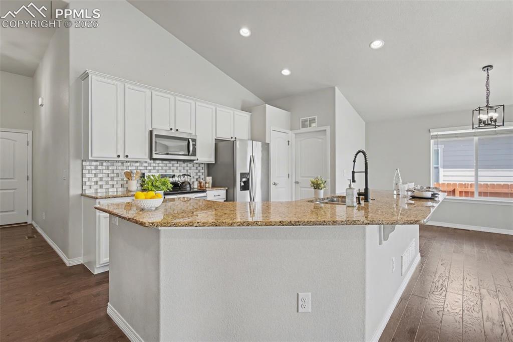 Image 9 of 43: Kitchen