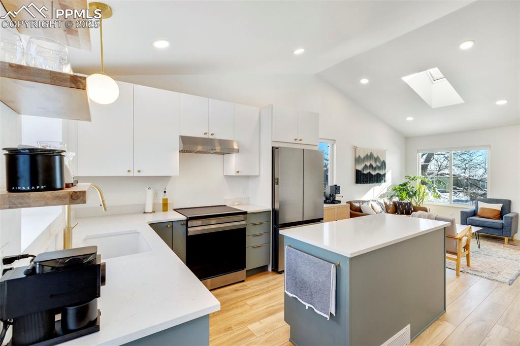 Image 7 of 37: No Description Available