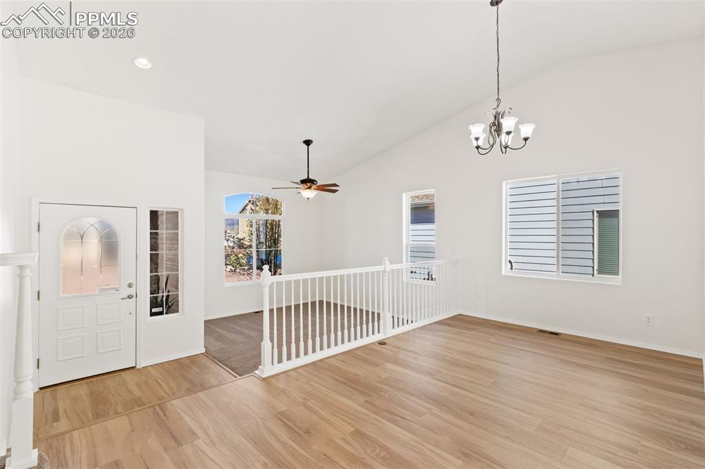 Image 13 of 50: Entry