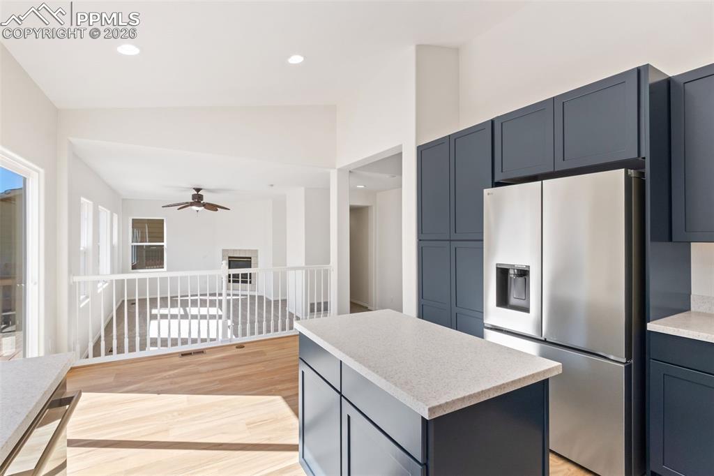 Image 16 of 50: Kitchen