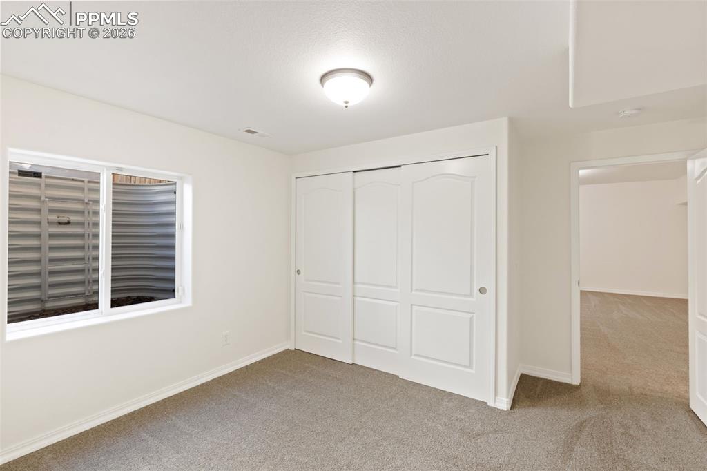 Image 40 of 50: Bedroom